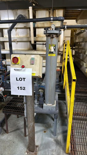 SERFILCO Carbon Purification Chambers WITH CONTROL AND PUMP (LOCATION: PLANT 5, 48668 Alpha Dr, Wixom, MI 48393)