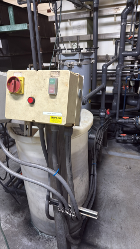 SERFILCO Carbon Purification Chambers WITH CONTROL AND (2) PUMP (LOCATION: PLANT 5, 48668 Alpha Dr, Wixom, MI 48393)