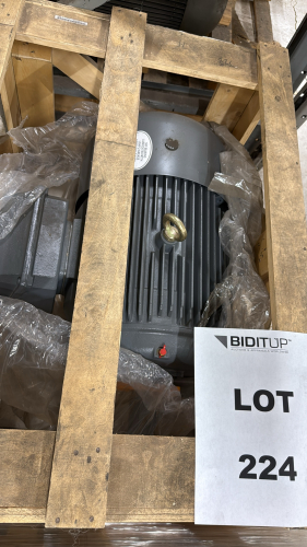 WOLDWIDE LEADGO MOTOR HP: 40, RPM: 1775, FRAME: 324T, (UNUSED IN CRATE) Item type: 3-Phase Induction MotorMake: WorldWide Electric CorporationModel: PEWWE40-18-324TSerial Number: 1005915 V UDJHorsepower (HP): 40 HPVoltage: 230/460 VSpeed (RPM): 1775 RPMP