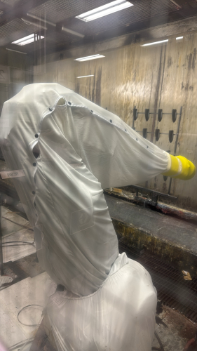 2015 ABB 580 6-AXES PAINTING ROBOT WITH ABB IRC5P PAINT ROBOT Control Cabinet, Serial BT8900026-20, YEAR MANUFACTURED: 2015(LOCATION: PLANT 3, 29883 BECK RD, Wixom, MI 48393)