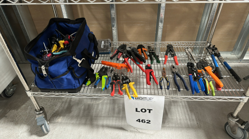 LOT OF ASSORTED HAND TOOLS, TO INCLUDE: PLIERS, SNIPS, SCREW DRIVERS, FILES, SPANNER WRENCHES, ETC.