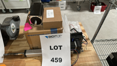 LOT OF ASSORTED STEPPERONLINE EQUIPMENT, TO INCLUDE: STEPPER MOTOR, AC SERVO MOTOR, DIGITAL STEPPER DRIVER DM860T, W/ FANTEC MOTOR FAN