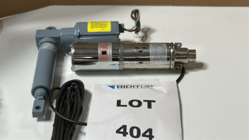 DUFF-NORTON TRACMASTER ELECTROMECHANICAL LINEAR ACTUATOR W/ BUILT-IN LIMIT SWITCHES, MODEL: SPB6405-6, S/N: 11418655, TO INCLUDE: HAROON SOLAR WATERPUMP, MODEL: 3SYDC24V/S-40