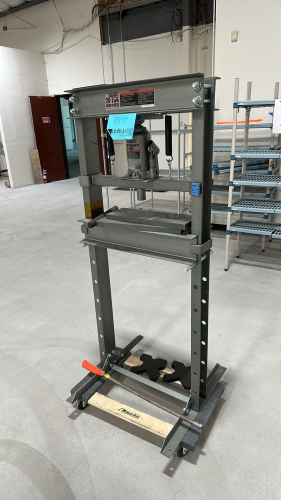 CENTRAL MACHINERY 20 TON SHOP PRESS, W/ 20 TON HYDRAULIC BOTTLE JACK, PART N0. 60603, S/N: 371952232