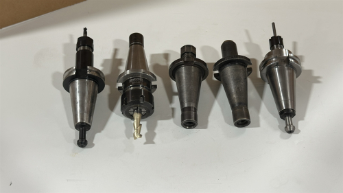 LOT OF (5) ASSORTED CAT40 TOOL HOLDERS, TO INCLUDE: MARITOOL, UNIVERSAL ENG., ETC.