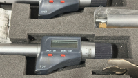 SWISS PRECISION INSTRUMENTS ELECTRONIC THREE-POINT INTERNAL MICROMETER SET, MODEL: 13-557-4 - 3