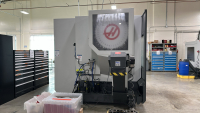 2017 HAAS AUTOMATION 5-AXIS CNC VERTICAL MACHINING CENTER, MODEL: UMC-750, MFG. DATE: 01/2017, S/N: 1135312, W/ JORGENSEN CONVEYOR, S/N: A-161107-27 - 5
