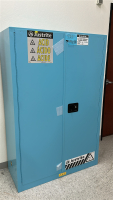 JUSTRITE SURE-GRIP EX 45 GAL. ACID AND CORROSIVE STORAGE CABINET, DIMENSIONS: 43" x 18" x 65", MODEL: 894522