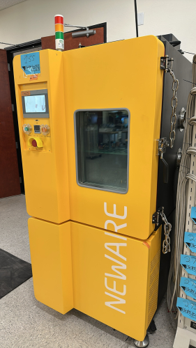 NEWARE HIGH LOW TEMPERATURE TEST CHAMBER, MODEL: MGDW-255-40BFC-208V, S/N: M2302-369270