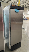 KEGLAND RAPT TEMPERATURE CONTROLLED FERMENTATION CHAMBER, DIMENSIONS: 21" x 24" x 68", MODEL: KL18258 - 2