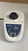 LOT OF (1) ANALOG MAGNETIC STIRRER HOT PLATE, MODEL: SH-2 & (1) ONILAB VORTEX MIXER MODEL: MX-S - 5