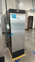 KEGLAND RAPT TEMPERATURE CONTROLLED FERMENTATION CHAMBER, DIMENSIONS: 21" x 24" x 68", MODEL: KL18258 - 2