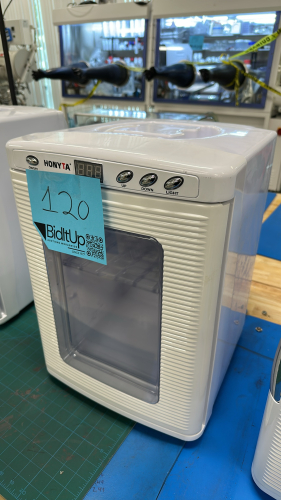 HONTYA 25L PRECISE TEMPERATURE CONTROL INCUBATOR, MODEL: XHC-25