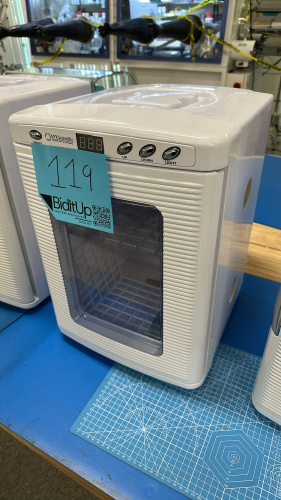 IVYX SCIENTIFIC 25L PRECISE TEMPERATURE CONTROL INCUBATOR, MODEL: XHC-25