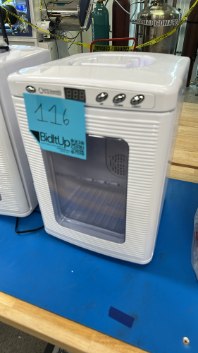 IVYX SCIENTIFIC 25L PRECISE TEMPERATURE CONTROL INCUBATOR, MODEL: XHC-25