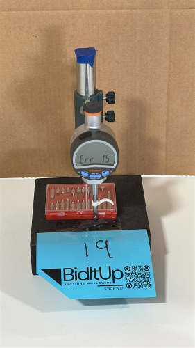 MITUTOYO LCD ELECTRONIC DROP INDICATOR: 1" MAX, 0.0001" ACCURACY, FLAT BACK W/ FOWLER TRANSFER STAND, MODEL: C0525ENXB
