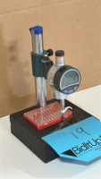 MITUTOYO LCD ELECTRONIC DROP INDICATOR: 1" MAX, 0.0001" ACCURACY, FLAT BACK W/ FOWLER TRANSFER STAND, MODEL: C0525ENXB - 2