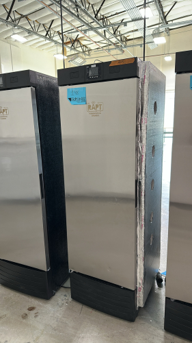 KEGLAND RAPT TEMPERATURE CONTROLLED FERMENTATION CHAMBER, DIMENSIONS: 21" x 24" x 68", MODEL: KL18258