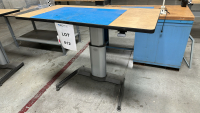 STEELCASE AIRTOUCH PNEUMATIC HEIGHT ADJUSTABLE SIT-STAND DESK, DIMENSIONS: 60" x 30" x 26.5" &ndash; 43.5", MODEL: 6744236-003
