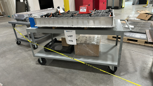 MOBILE WORK BENCH<br/>(TABLE ONLY - CONTENTS NOT INCLUDED)