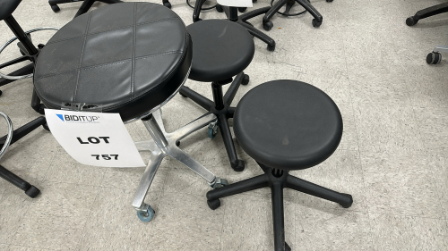LOT OF (3) ASSORTED STOOLS