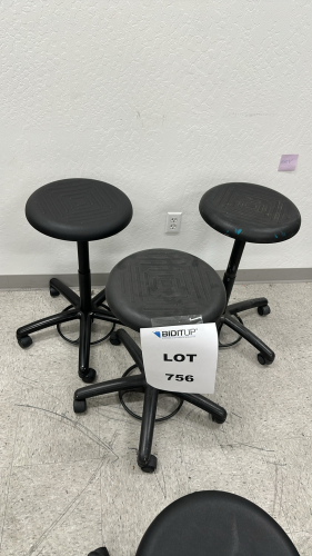 LOT OF (3) STOOLS