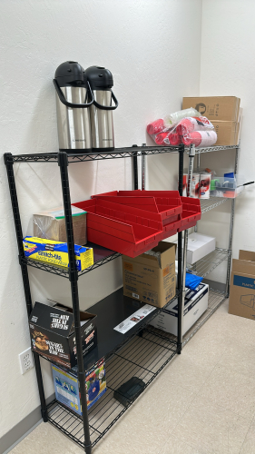 SUPPLY CLOSET LOT OF (3) RACKS, TO INCLUDE: ULINE SPONGES, RUBBERMAID TRASH CANS, ULINE DRAWSTRING LINERS, CRESIMO, PLASTIC CUPS, ULINE WHITE ROLL TOWELS, ETC.