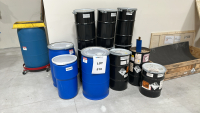 LOT OF ASSORTED METAL DRUMS, TO INCLUDE: ASSORTED SIZES