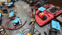 DeWALT DCGG571 Cordless Grease Gun - 4