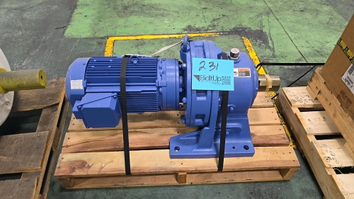 Sumitomo Cyclone 6000 5HP Motor & Gear Box