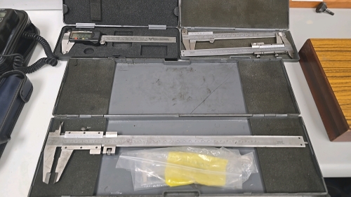 (4) Misc. Calipers - Mitutoyo, Fowler, Products Engineering - (1) Digital