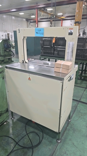 StraPack #RQ-81R2 Automatic Strapping Machine