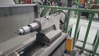 Clausing-Colchester 17"x60" Engine Lathe - 8