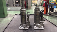 (2) Pro-Lift B-002NC 2 Ton Hydraulic Jacks