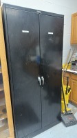 LOT ASST'D FURNITURE: DESK WITH RIGH RETURN, 4 DRW FILE CABINET, WOOD BOOKCASE, BLACK METAL STORAGE CABINET, (2) SMALL DESKS, AND (3) OFFICE CHAIRS - 3