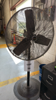 UTILITECH PRO 30&rdquo; PEDESTAL FAN