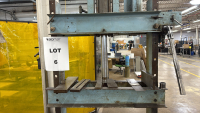 HYDRAULIC PRESS WITH ADJUSTABLE BED - 2