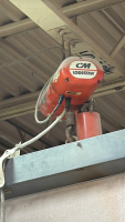 CM LODESTAR 1/2 TON POWER CHAIN HOIST - 2