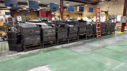 (10) roller conveyors (100) metal ball cans