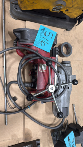 Milwaukee electronic magnet drill press