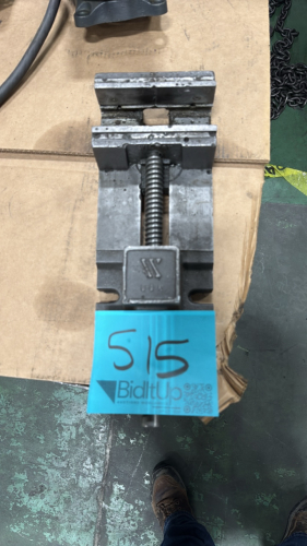 Bench vise