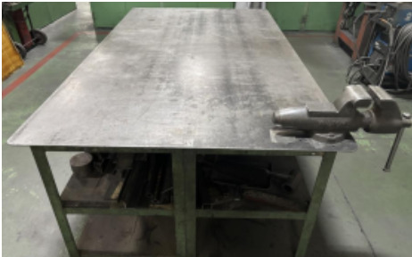 Large Heavy Duty Work Bench
