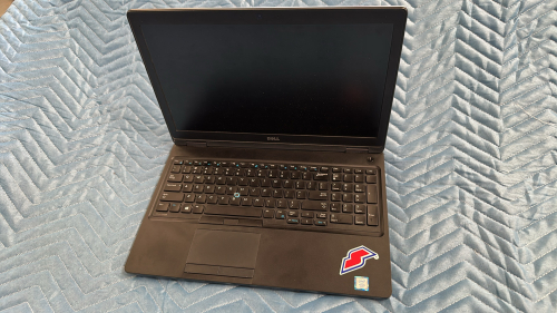 LOT OF (6) DELL PRECISION 3520 LAPTOPS