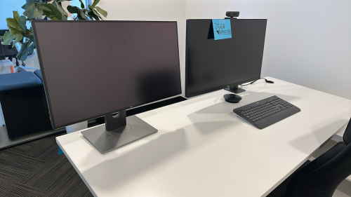 LOT OF (1) LG 32&rdquo; MONITOR MODEL: 32UN880-B & DELL 27&rdquo; MONITOR