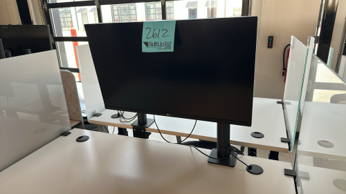 LG 32&rdquo; MONITOR MODEL: 32UN880-B