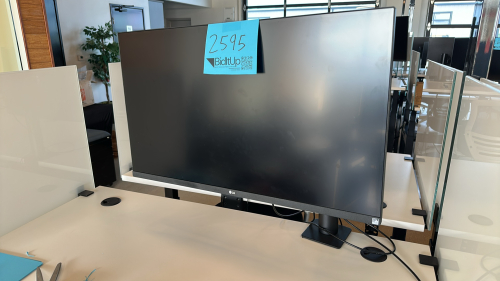 LG 32&rdquo; MONITOR MODEL: 32UN880-B