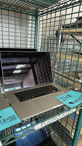 APPLE MACBOOK PRO MODEL:A2141