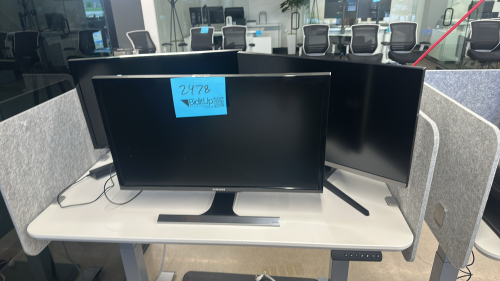 (3) 28&rdquo; Samsung Monitors