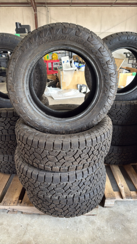 Set of Open Country A/T Toyotire 255/60R18 112T Tires