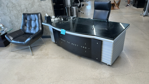 RECEPTION DESK APPROX: 81&rdquo; x 38&rdquo; x 30&rdquo;